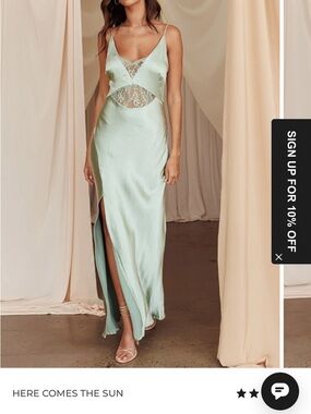 Selfie Leslie | Dresses | Selfie Leslie Italia Azure Pleat Bodice  Healterneck Maxi Dress Sage | Poshmark